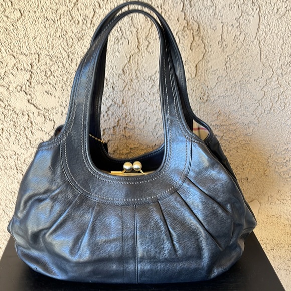 SALE - Classic coach purse-Black- - Picture 2 of 7